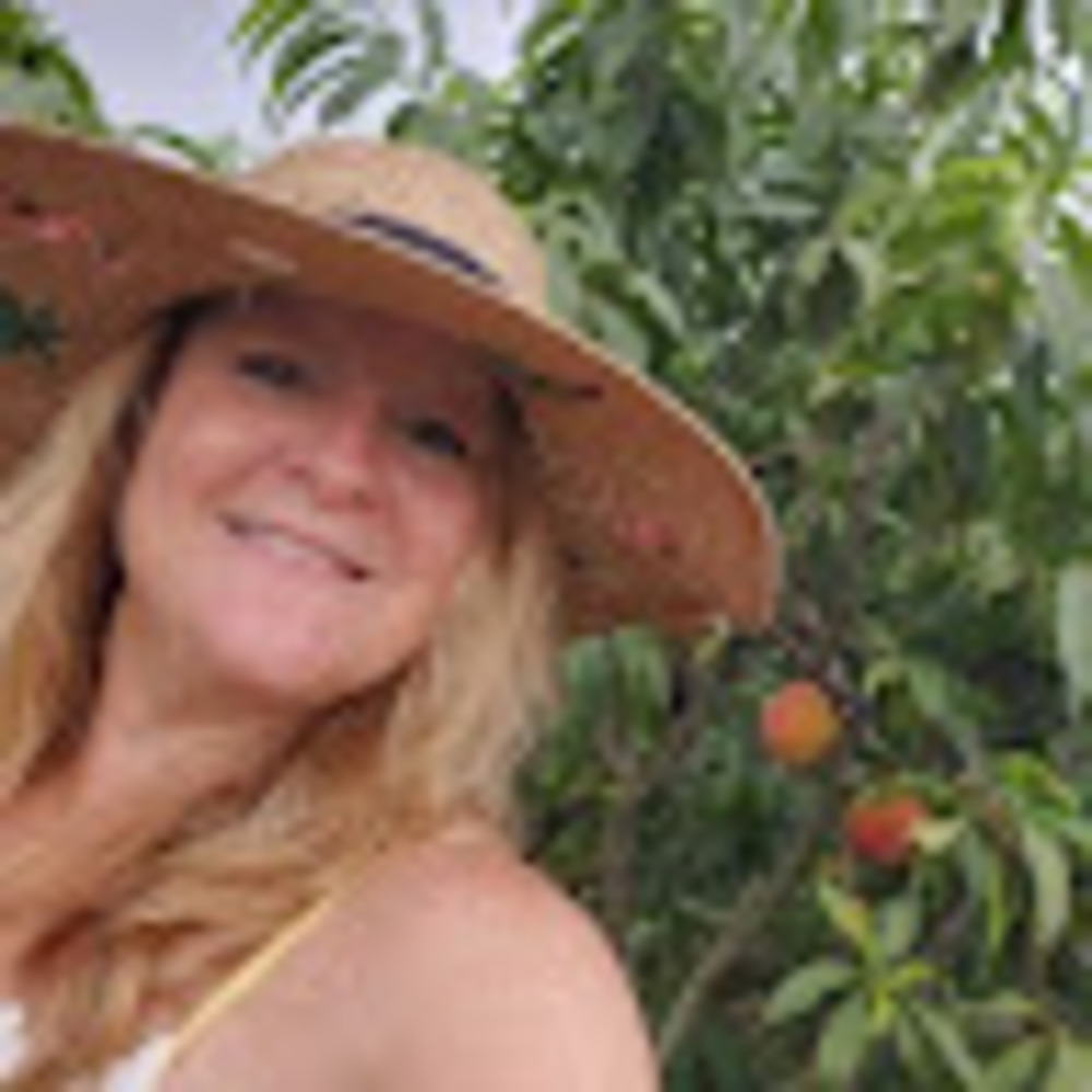Meet your Posher, Angie